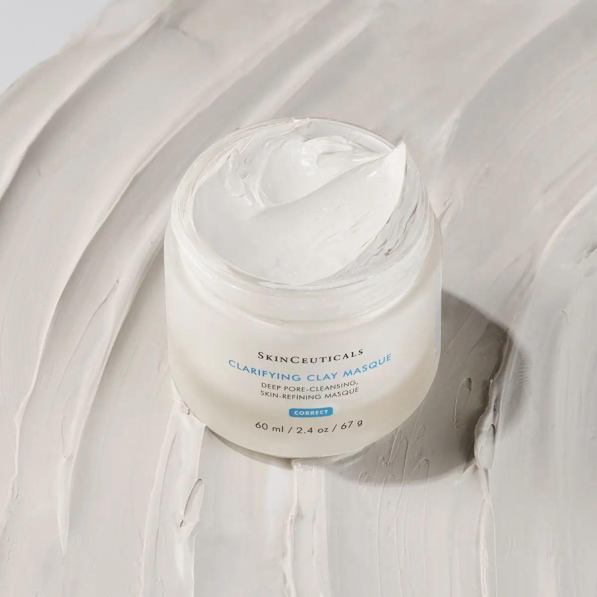 SkinCeuticals Clarifying Clay Masque, på baggrund miljø