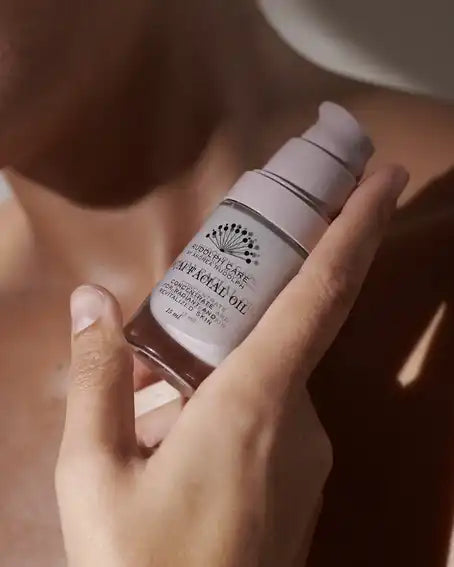 Rudolph Care Acai Facial Oil Miljø hånd