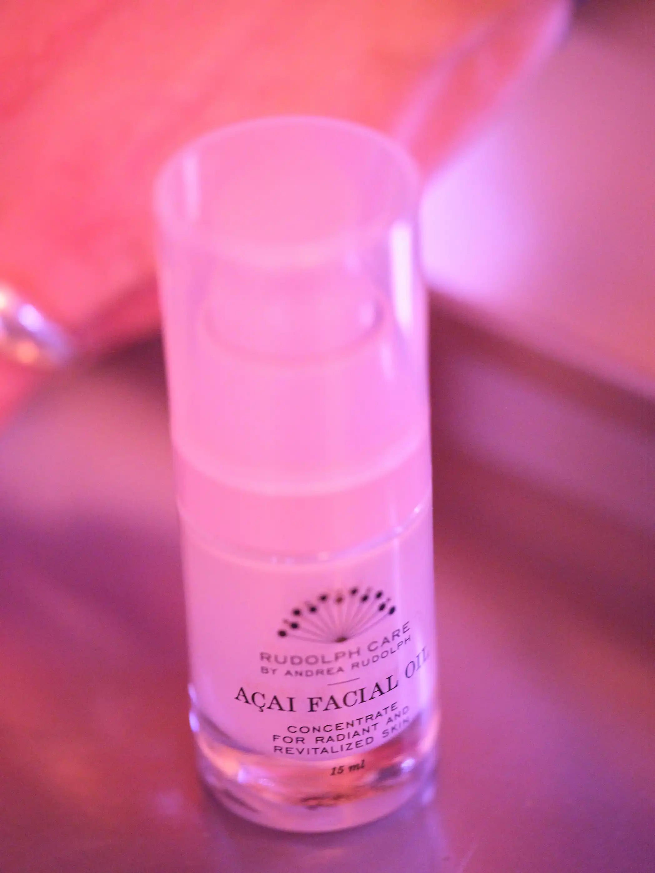 Rudolph Care Acai Facial Oil - pink baggrund