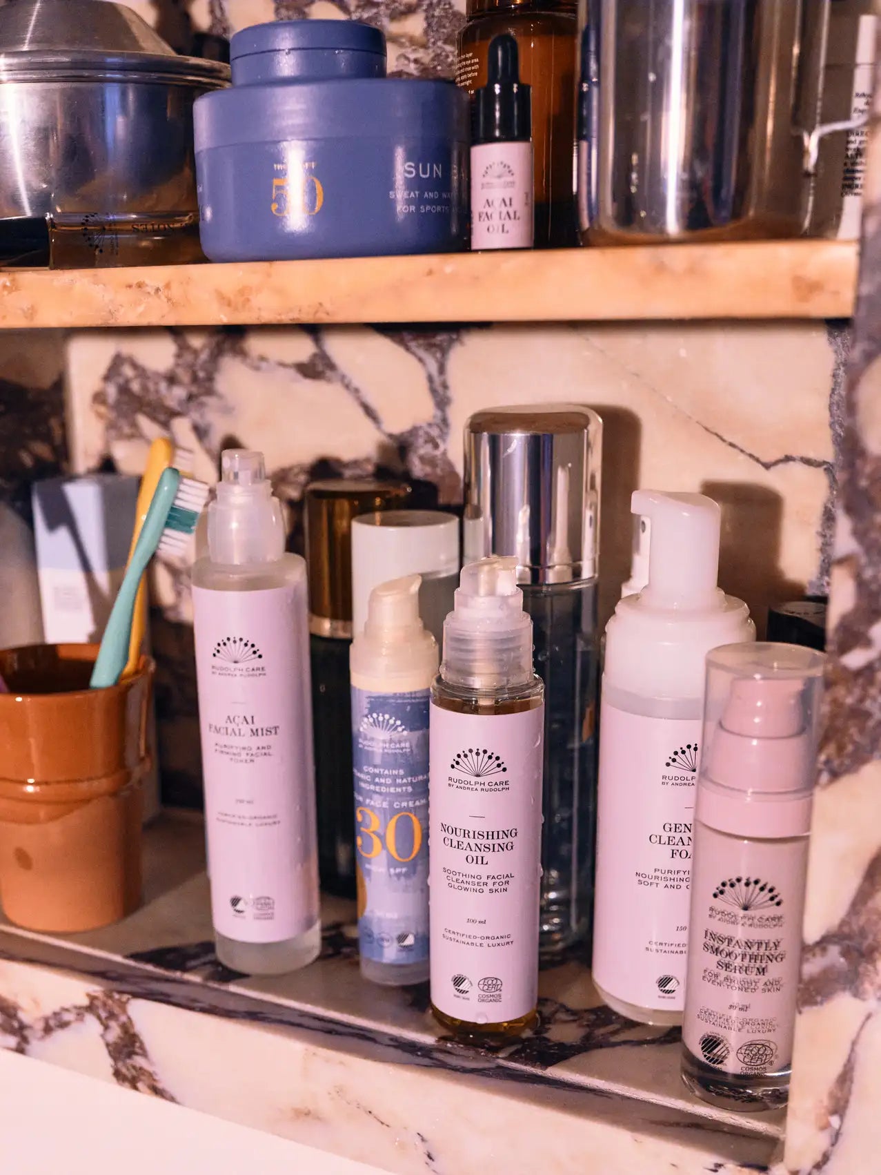 Rudolph Care Body Oil i skab