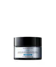 P-TIOX Skinceuticals på hvid baggrund